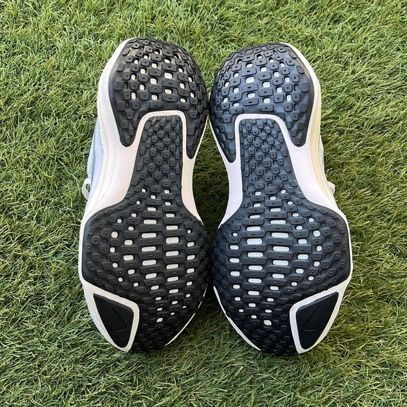 Nike ZoomX Invincible Run 3 Wide - Picture 5 of 5